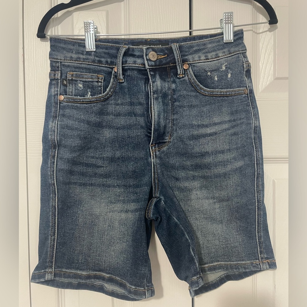 Dark wash denim shorts
